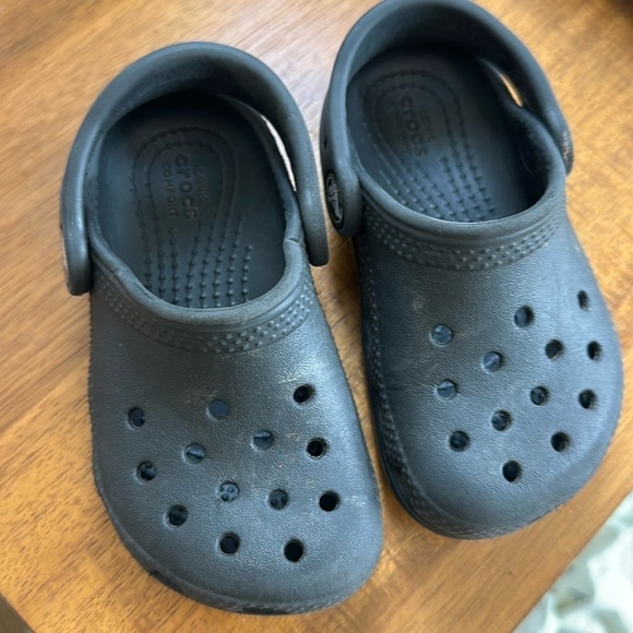 Crocs black toddler C7 - Picture 1 of 2